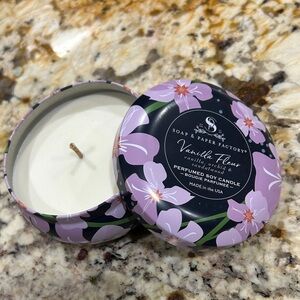 Vanilla Fleur Scented Soy Tin Candle - Lavender Floral